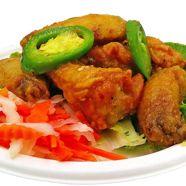 Crispy Fried Chicken Wings W/ Caramelized Fish Sauce (7 pieces).