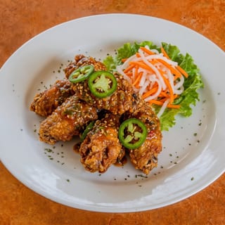 Crispy Fried Chicken Wings (7 Pc) With Caramelized Fish Sauce